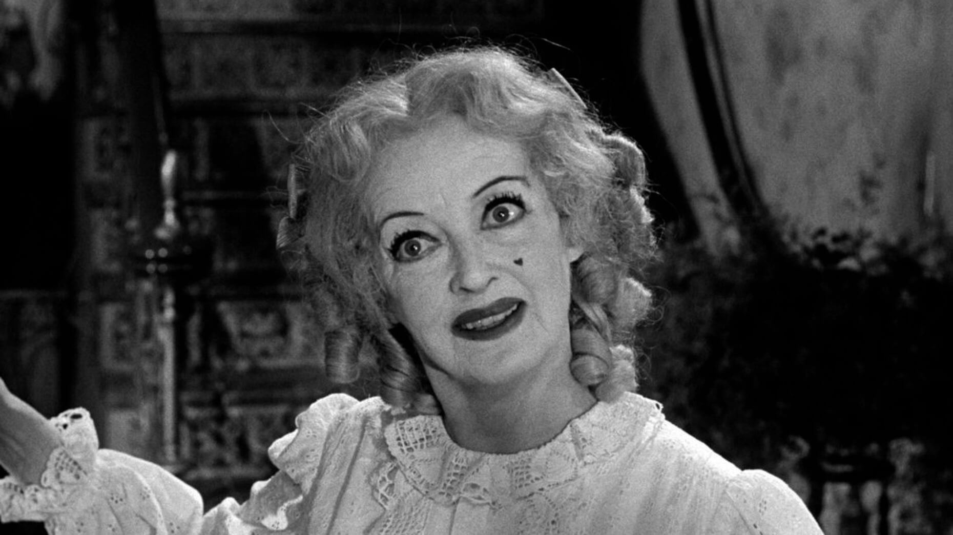 A still from the film WHAT EVER HAPPENED TO BABY JANE?