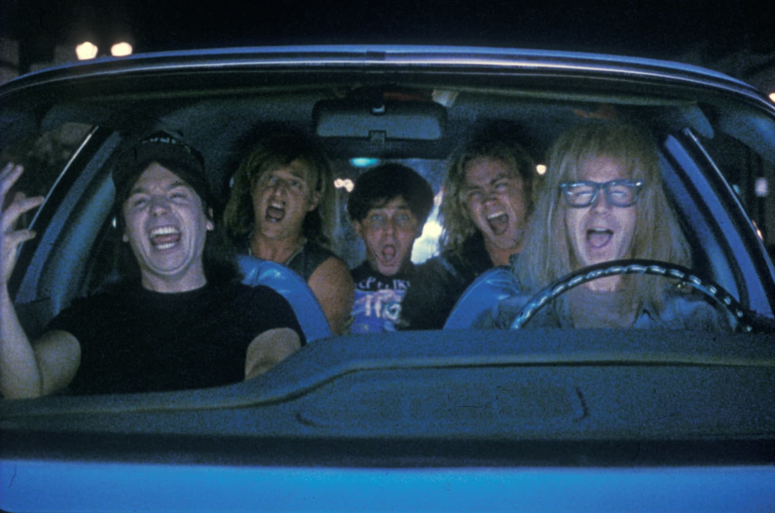 A still from the film WAYNE'S WORLD