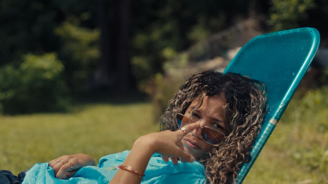 A still from the film BIRD IN HAND