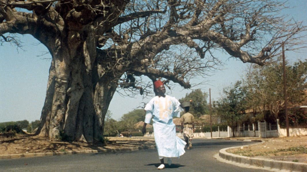 A still from the film MANDABI